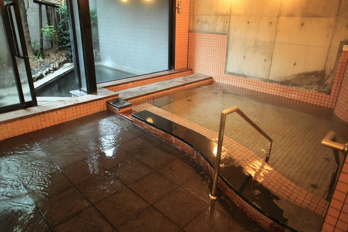 はな道　男性用 露天風呂付温泉大浴場